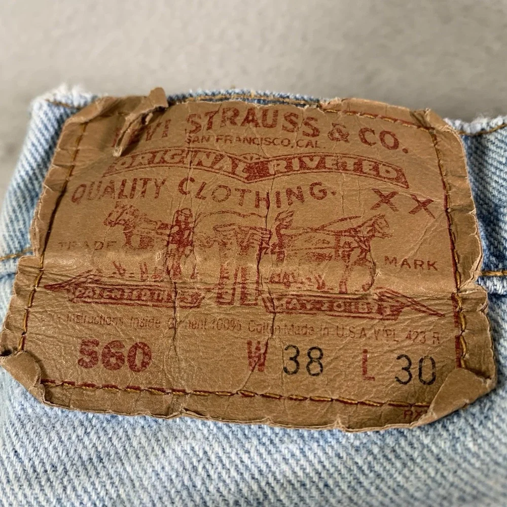 Vintage Levis 560 Jeans Mens 38x28 (Tag 38x30) Blue Light Wash Denim Made In USA